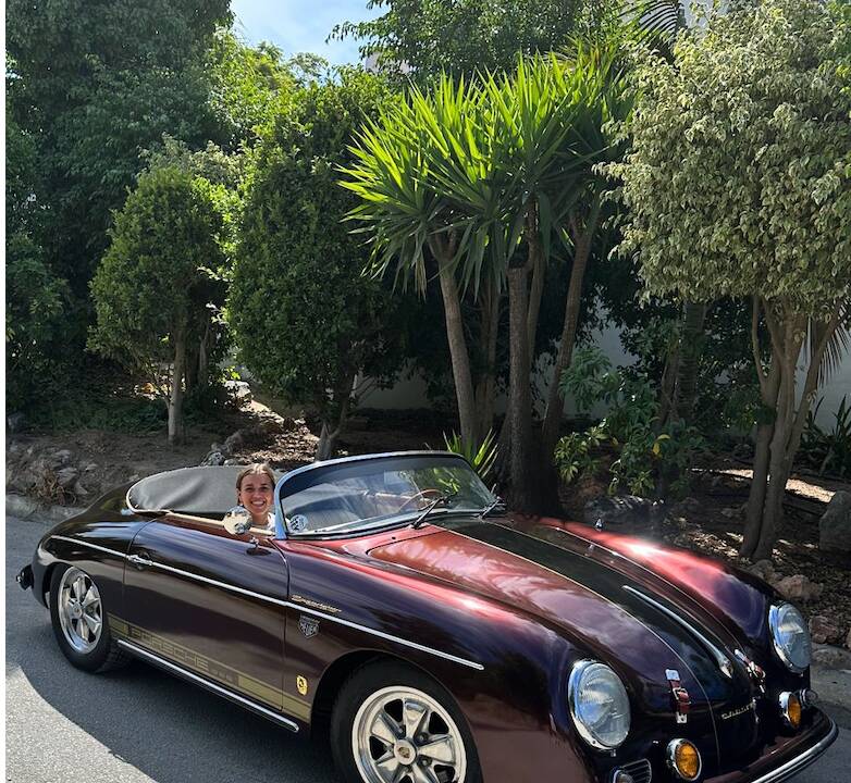 Image 7/15 of Intermeccanica Speedster (1973)