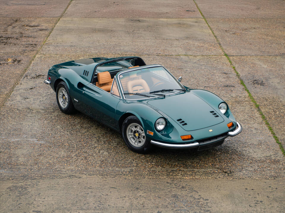 Bild 1/21 von Ferrari Dino 246 GTS (1974)