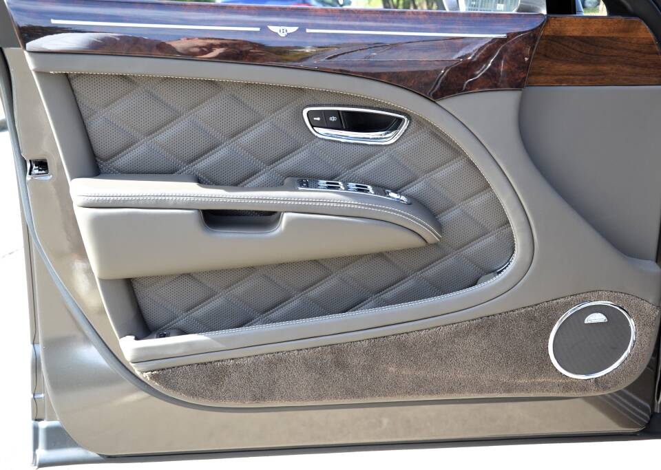 Bild 19/36 von Bentley Mulsanne Speed (2015)