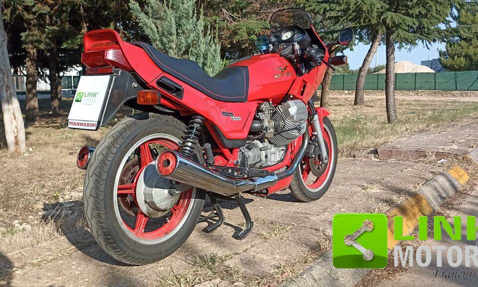 Immagine 4/10 di Moto Guzzi DUMMY (1989)