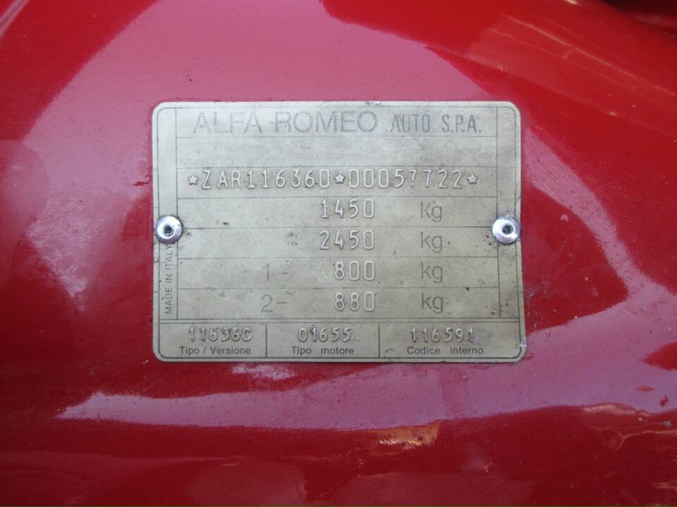 Bild 27/31 von Alfa Romeo GTV 2.0 (1982)