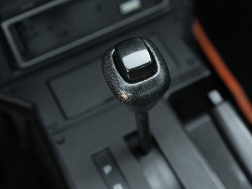 Image 37/50 of Chevrolet Camaro Z28 (1992)