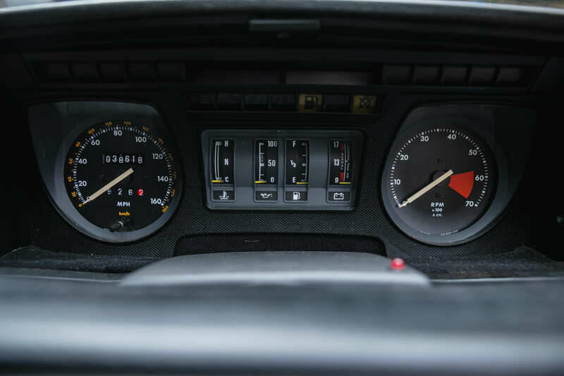 Image 21/33 of Jaguar XJ-S 3.6 (1991)