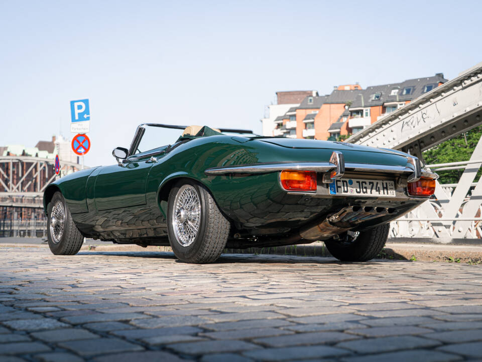 Bild 7/30 von Jaguar E-Type V12 (1974)