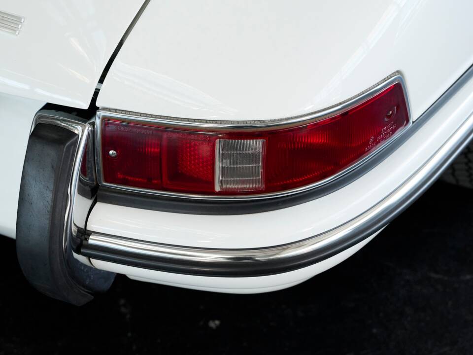 Immagine 39/50 di Porsche 912 (1966)