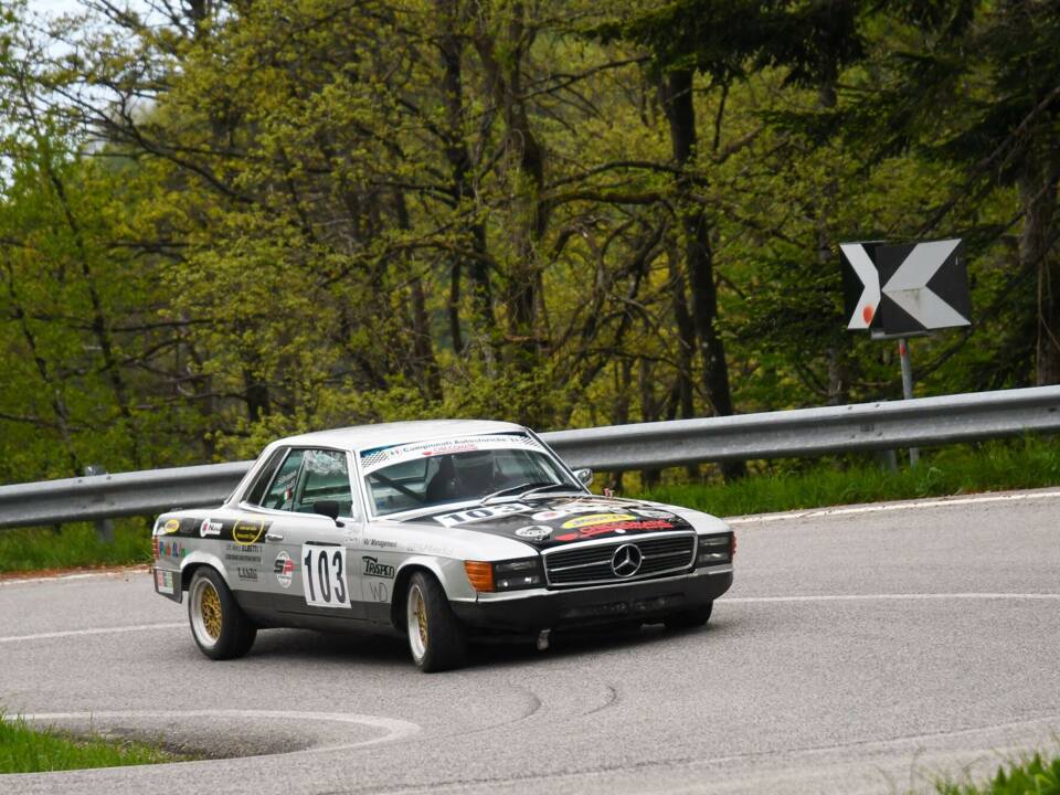 Image 40/40 of Mercedes-Benz 350 SLC (1973)