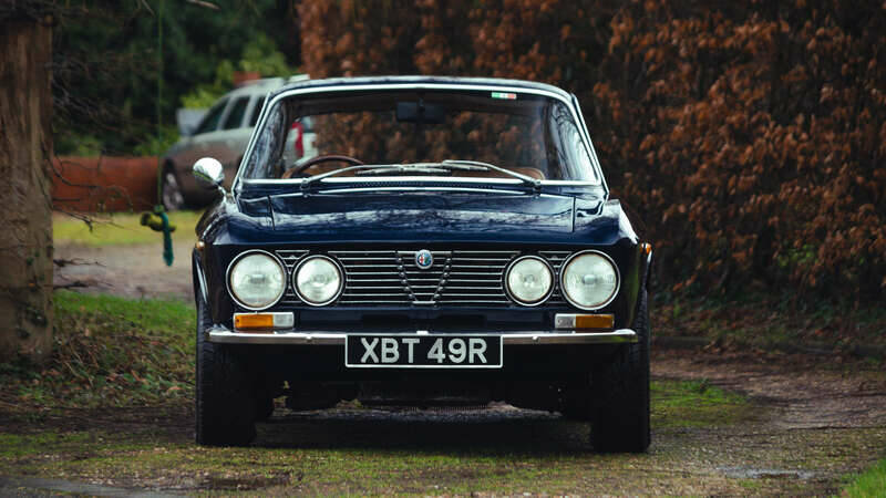 Image 6/50 of Alfa Romeo Giulia 1600 GT Junior (1977)