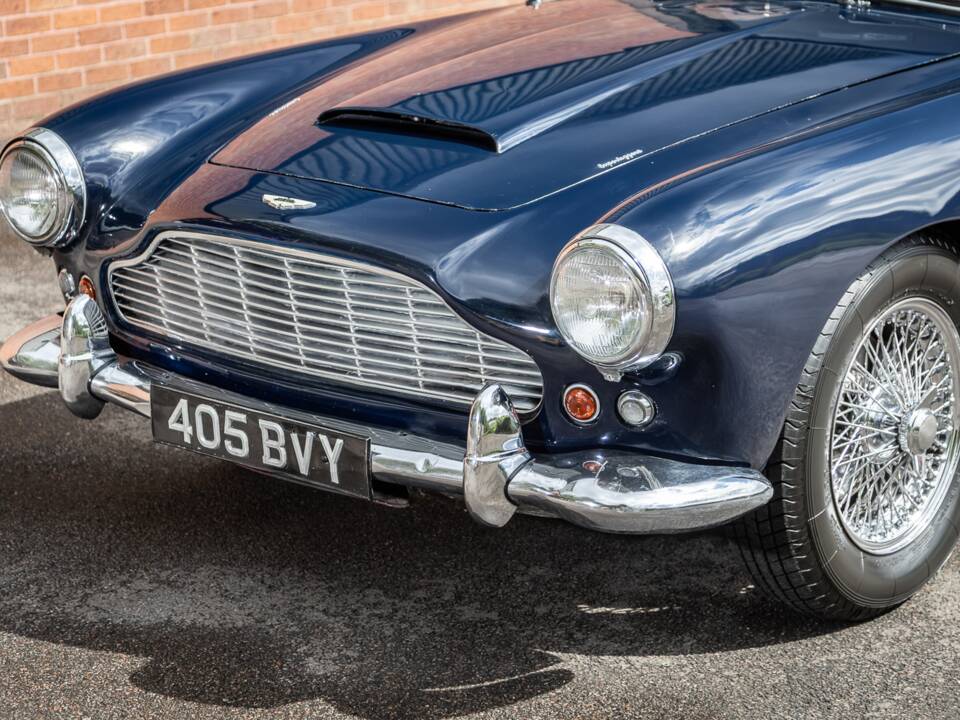 Image 9/64 of Aston Martin DB 4 (1962)