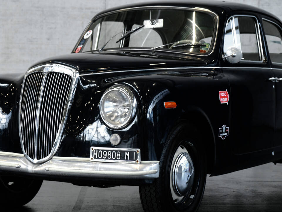 Image 8/24 of Lancia Appia C10 (1955)