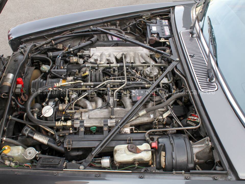 Immagine 36/46 di Jaguar XJ 12 (1986)