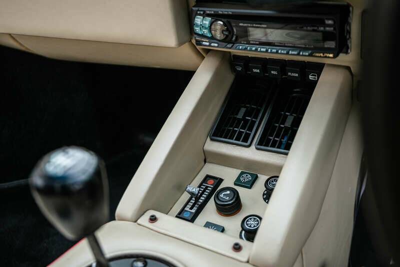 Bild 21/43 von Lamborghini Countach LP 5000 S QV (1988)