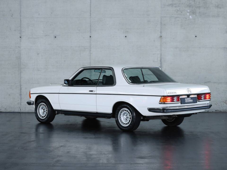Image 2/36 of Mercedes-Benz 280 CE (1979)