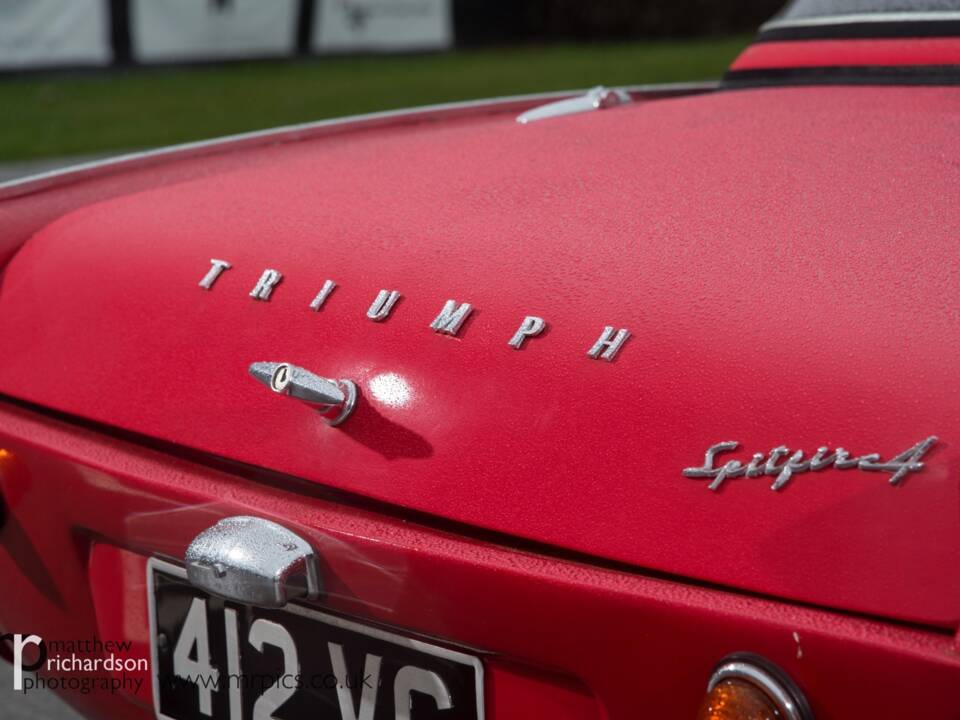 Image 40/50 of Triumph Spitfire 4 (1962)