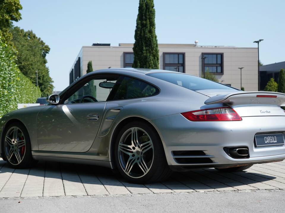 Obraz 13/24 pojazdu Porsche 911 Turbo (2008)