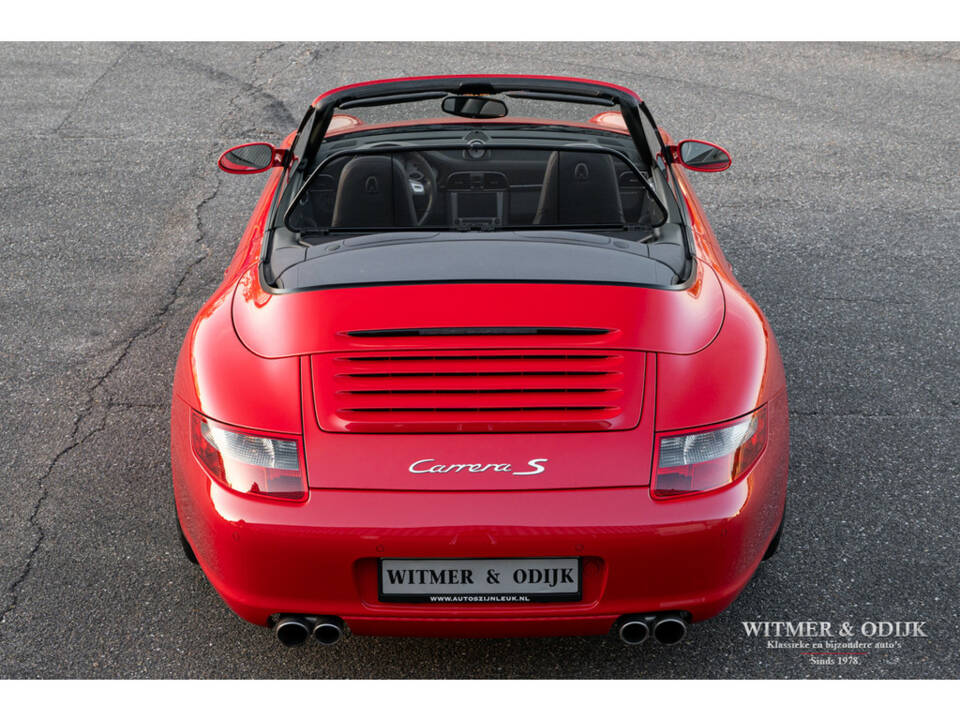 Image 6/30 of Porsche 911 Carrera S (2008)