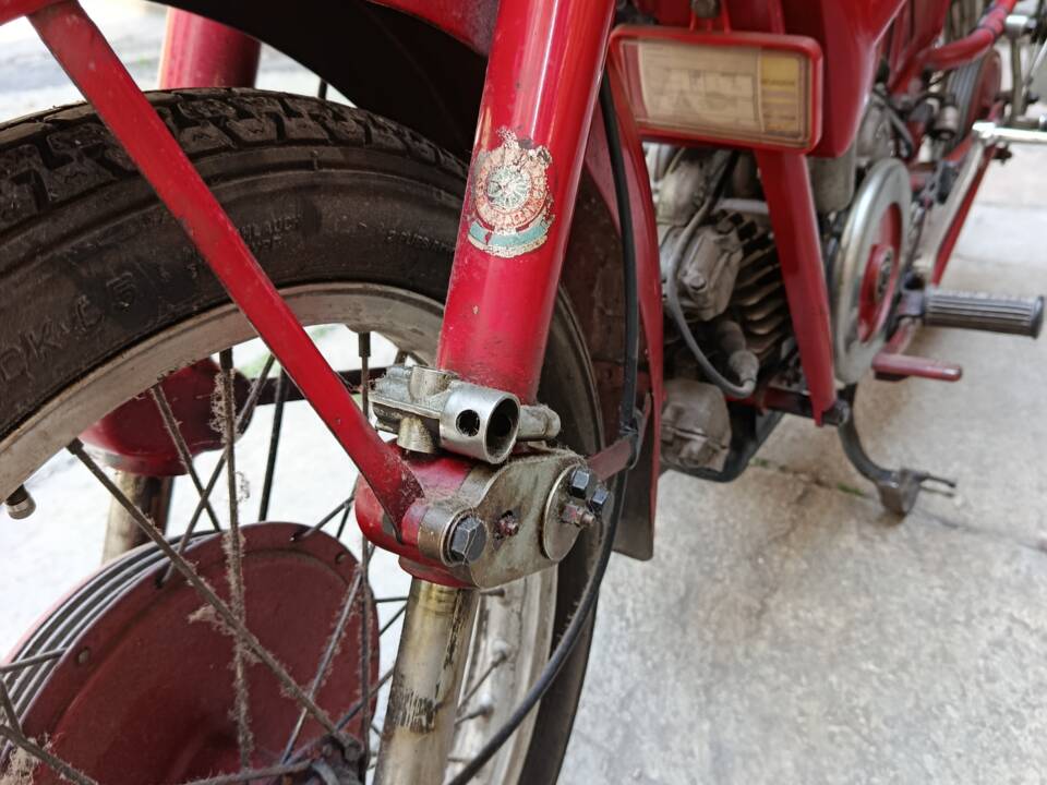 Image 40/46 of Moto Guzzi DUMMY (1955)