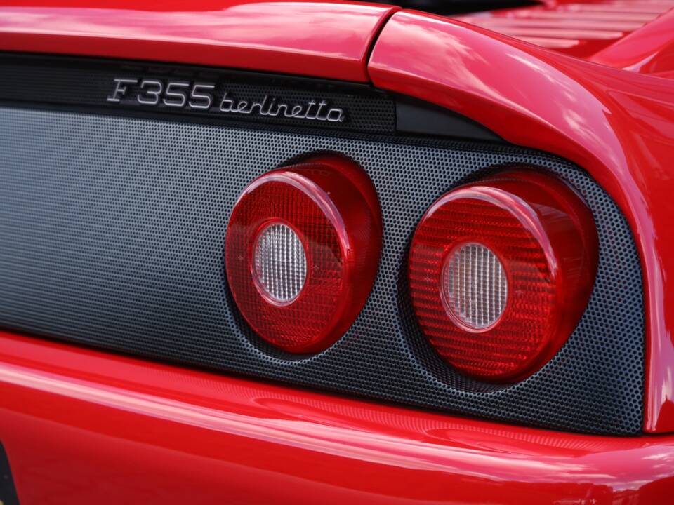 Bild 7/50 von Ferrari F 355 Berlinetta (1996)