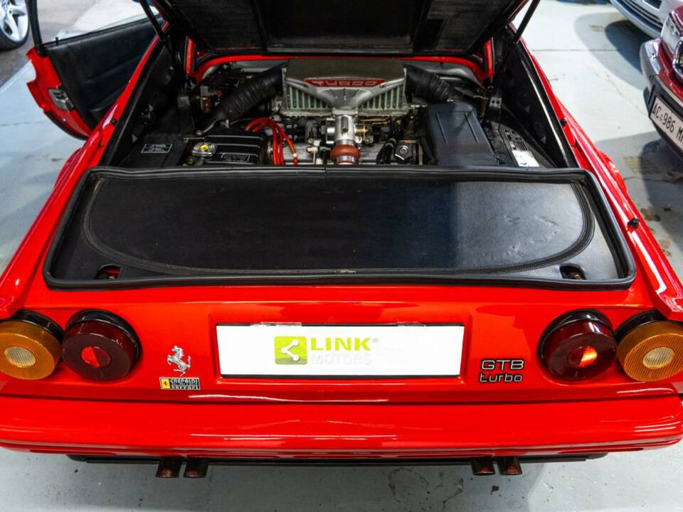 Image 12/26 of Ferrari 208 GTB Turbo (1988)