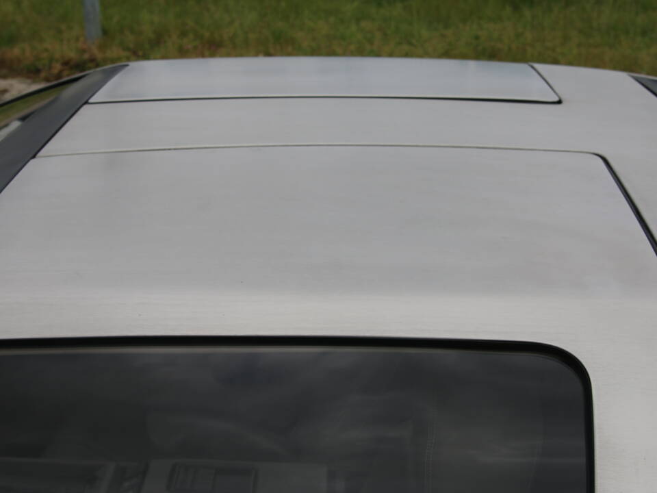Image 47/92 of DeLorean DMC-12 (1982)