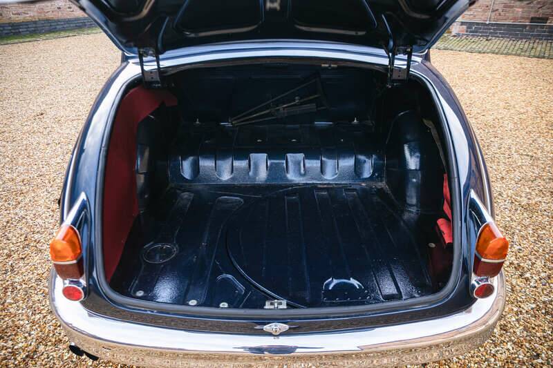 Image 44/50 of Jaguar Mk II 3.8 (1960)