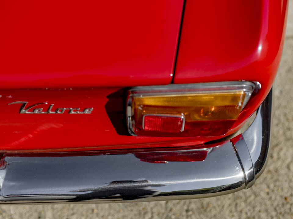 Image 22/50 of Alfa Romeo Giulia 1600 Sprint GT Veloce (1966)