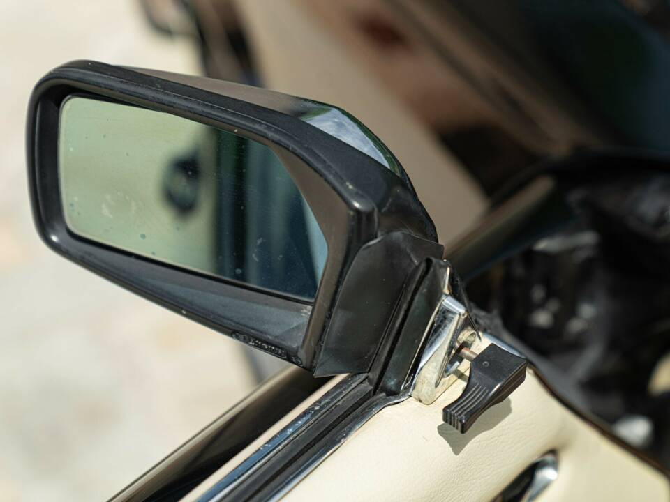 Image 49/50 of Mercedes-Benz 300 SL (1986)