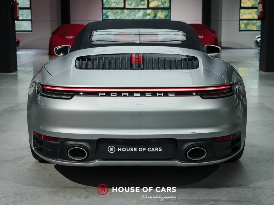 Image 8/25 of Porsche 911 Carrera (2023)