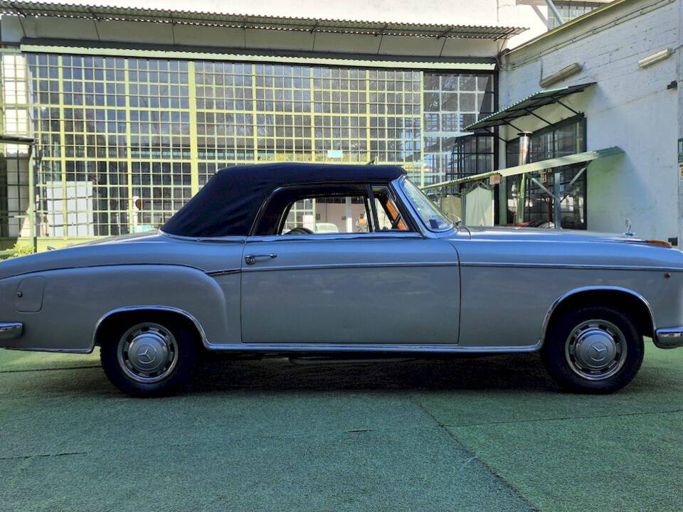Image 52/61 de Mercedes-Benz 220 S Cabriolet (1957)