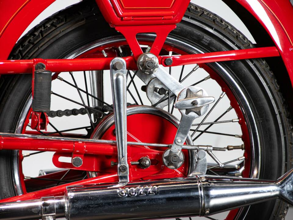 Image 24/50 of Moto Guzzi GTW 500 (1939)