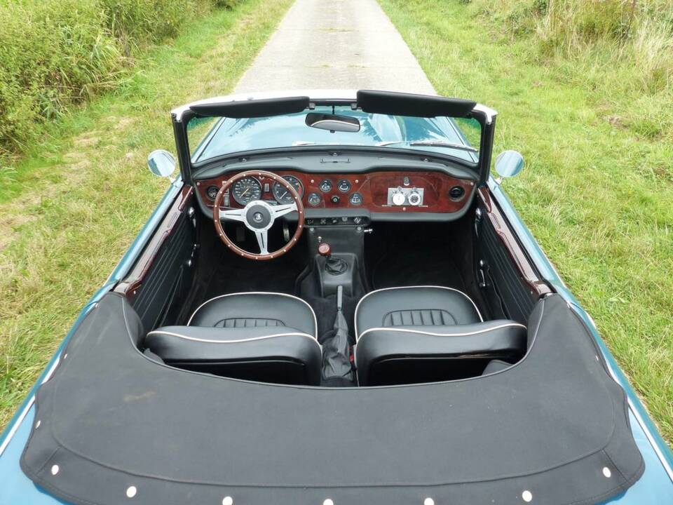 Triumph TR5 Pi Roadster 1968