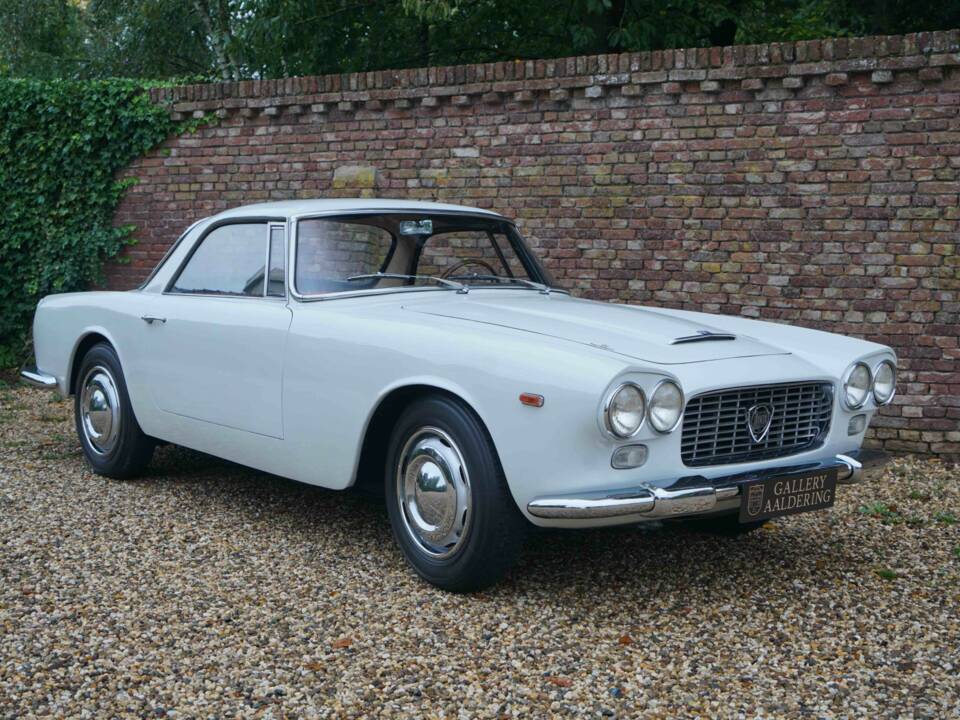 Image 16/50 of Lancia Flaminia GT 2.5 3C Touring (1964)