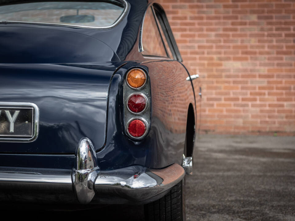 Image 20/72 de Aston Martin DB 4 (1962)