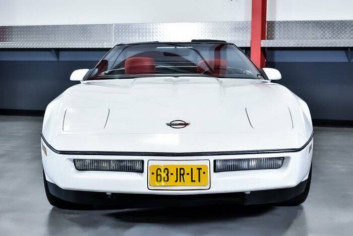 Image 7/7 of Chevrolet Corvette Convertible (1988)