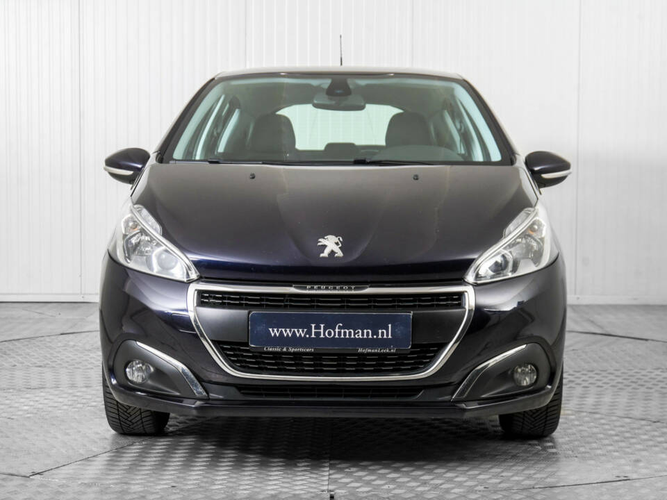 Image 14/50 of Peugeot 208 1.2 PureTech 82 (2019)