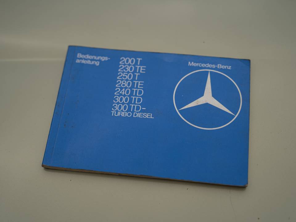 Afbeelding 42/42 van Mercedes-Benz 230 TE (1982)