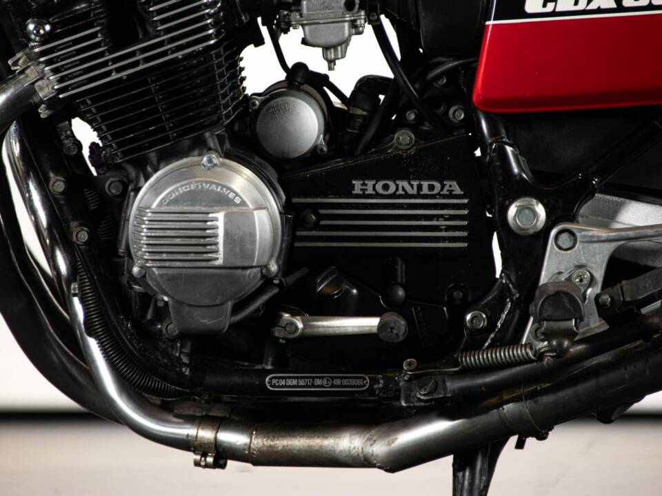 Immagine 20/50 di Honda CBX 550 F (1982)