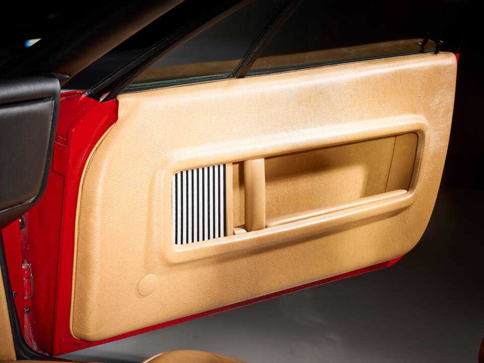Image 18/48 of Ferrari 512 BB (1980)