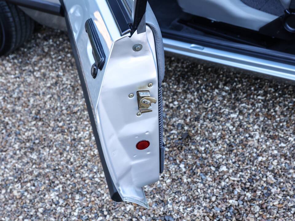 Image 30/50 of Ford Capri 2,8i (1987)