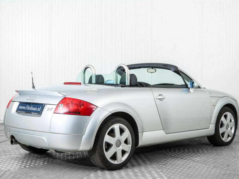 Bild 2/50 von Audi TT 1.8 T (2000)