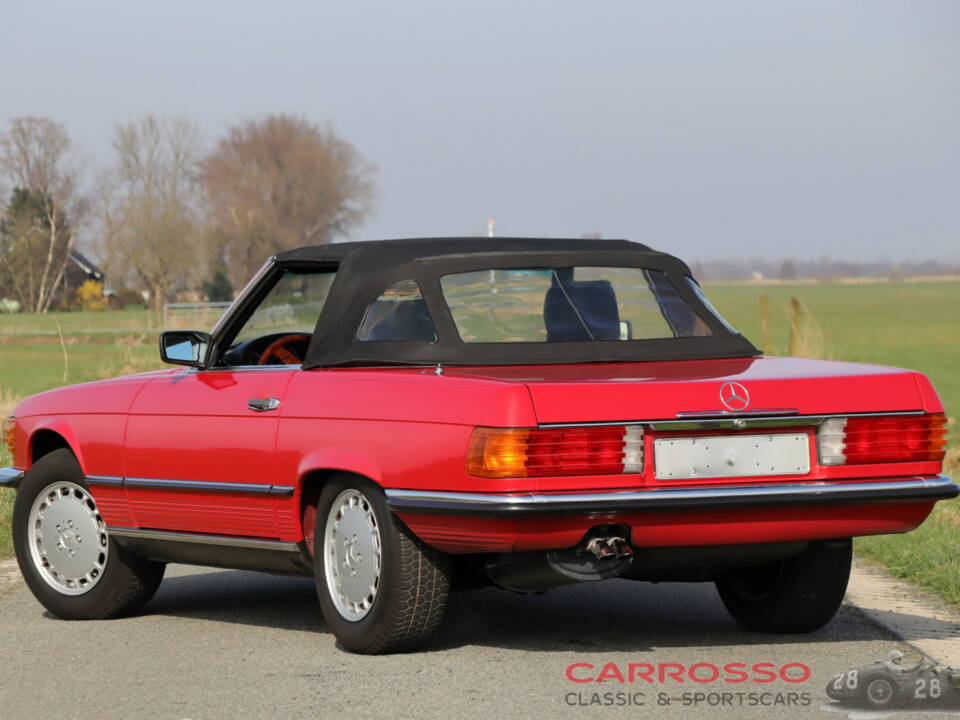 Image 40/41 de Mercedes-Benz 300 SL (1987)