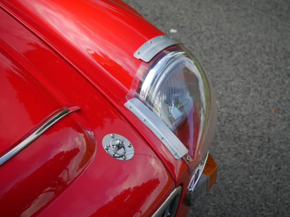 Image 43/50 of MG MGB GT V8 SEC (1971)