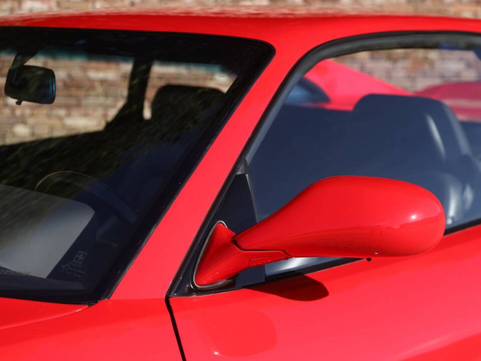 Bild 21/50 von Ferrari F 355 Berlinetta (1996)