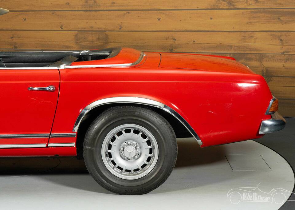 Image 8/8 de Mercedes-Benz 280 SL (1968)