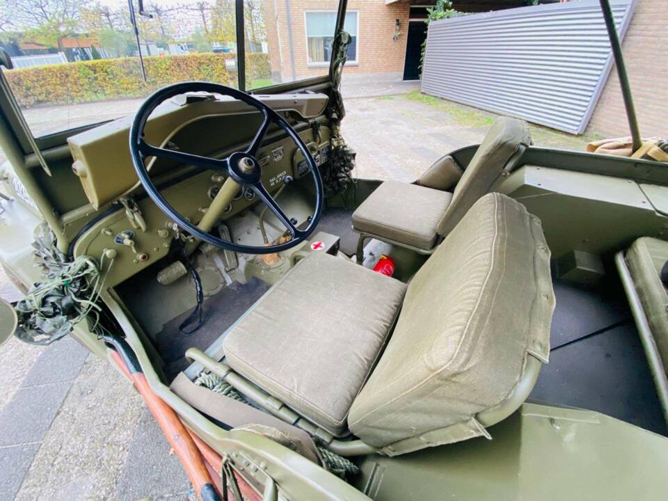 Image 15/42 of Willys MB (1942)