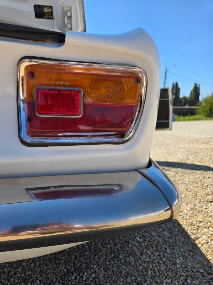 Image 39/84 of Alfa Romeo Giulia GT 1300 Junior (1968)