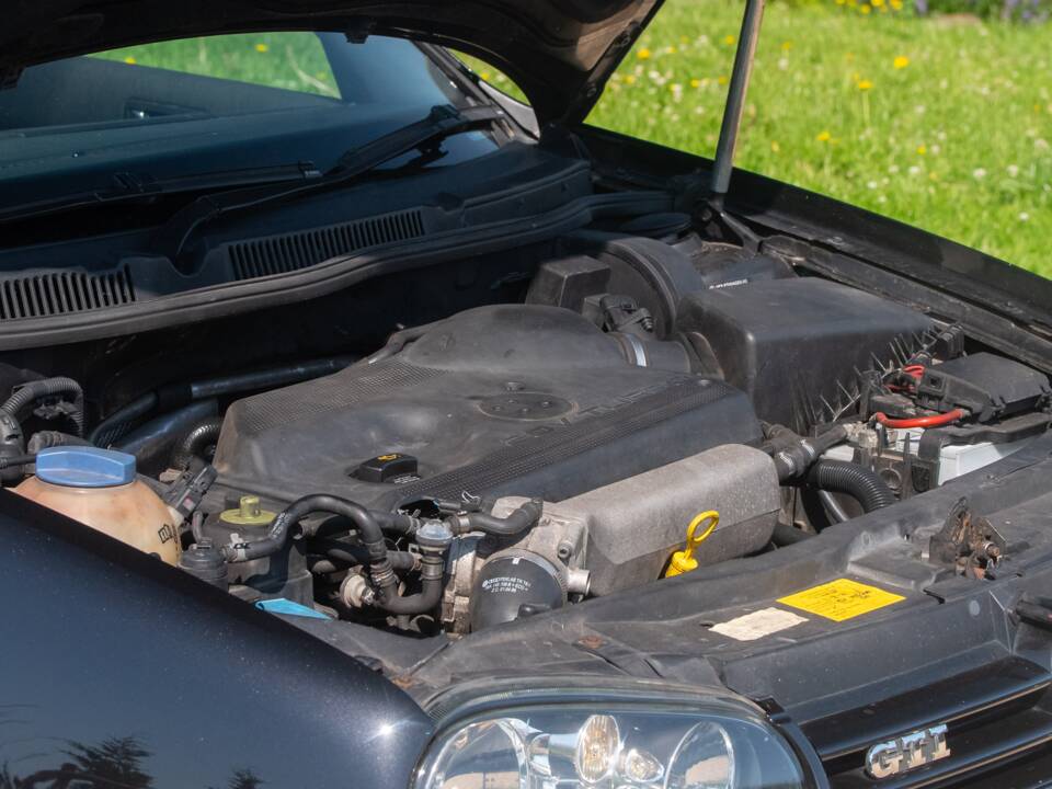Bild 26/43 von Volkswagen Golf IV 1.8T GTI (2002)