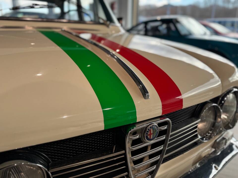 Image 9/47 of Alfa Romeo Giulia 1600 TI (1963)