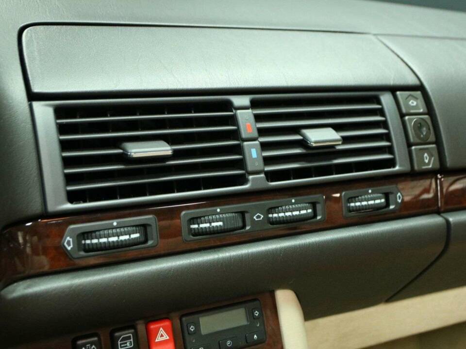 Bild 15/50 von Mercedes-Benz S 600 lang (1994)