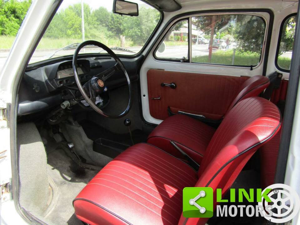 Image 7/10 of FIAT 500 L (1970)