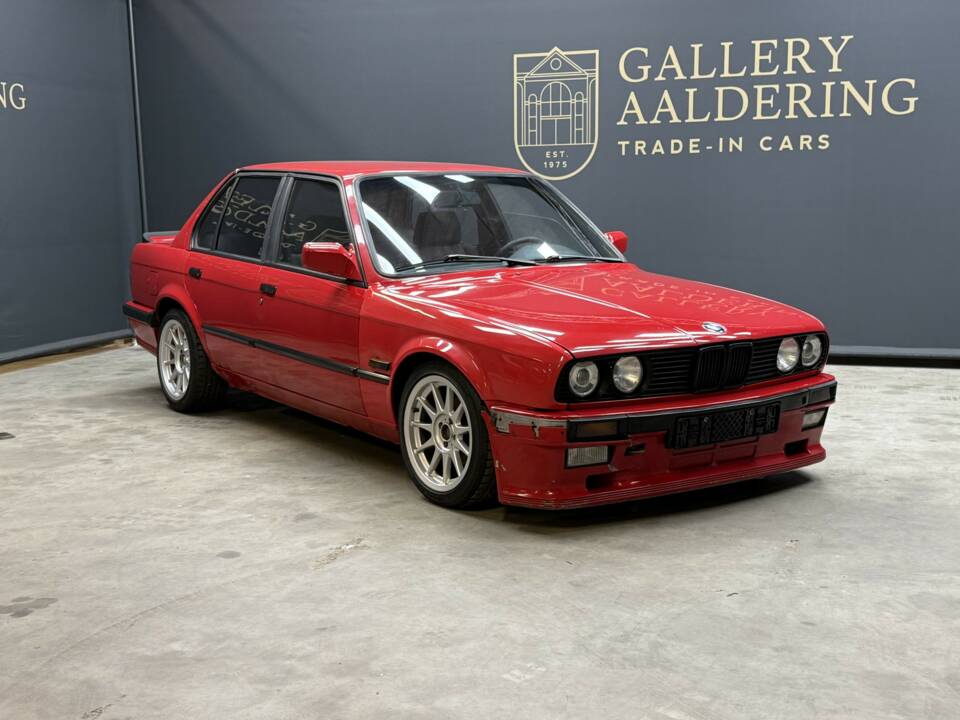 Afbeelding 17/26 van BMW 320i (1985)